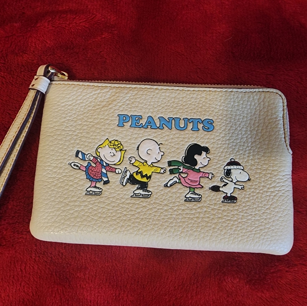 Coach X Peanuts Character Wristlet